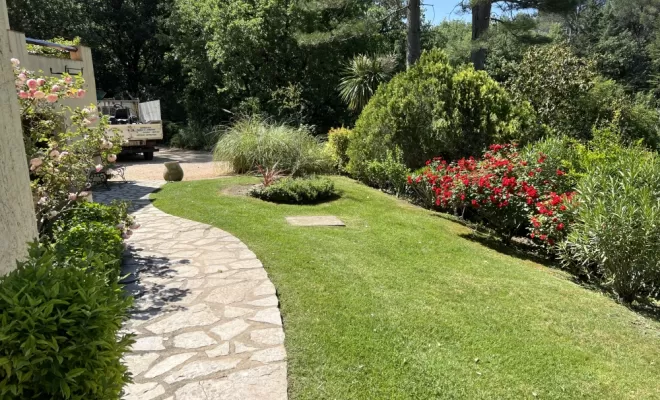Entretien des massifs à Brignoles, Eden Provence